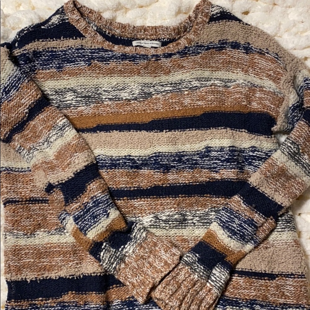 American Eagle sweater